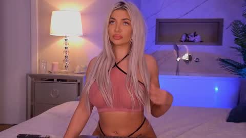 hellenroyy online show from 10.20.25