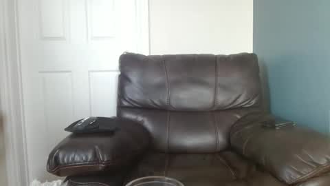 Snapshot of hellflow chatting on 01.05.25 hellflow online show from 01.05.25