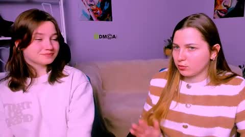 Snapshot of helli_belli chatting on 02.28.25 Helli online show from 02.28.25