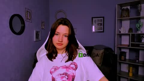 Snapshot of helli_belli chatting on 03.11.25 Helli online show from 03.11.25