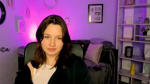 Snapshot of helli_belli chatting on 03.12.25 Helli online show from 03.12.25