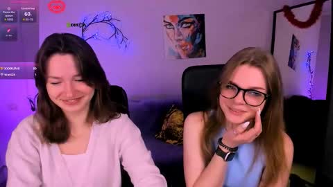 Snapshot of helli_belli chatting on 11.26.25 Helli online show from 11.26.25