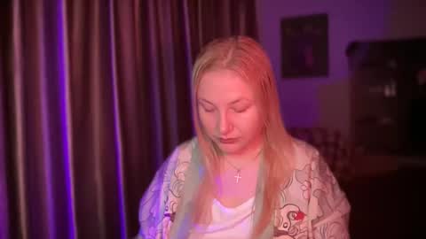 Snapshot of hellyriddle chatting on 12.21.25 DeleteyourSadness online show from 12.21.25