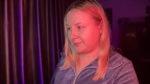 Snapshot of hellyriddle chatting on 02.02.26 DeleteyourSadness online show from 02.02.26