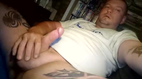 Snapshot of helpmecumhard4uxxx chatting on 04.07.26 helpmecumhard4uxxx online show from 04.07.26