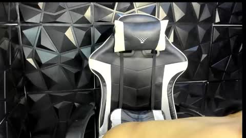 heluehorny13 online show from 02.02.26