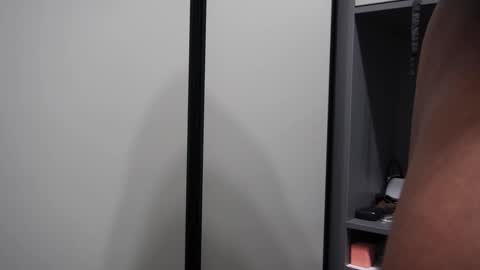 Henri online show from 09.10.25