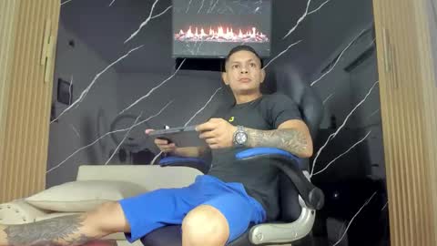 henrydouglas online show from 04.28.26