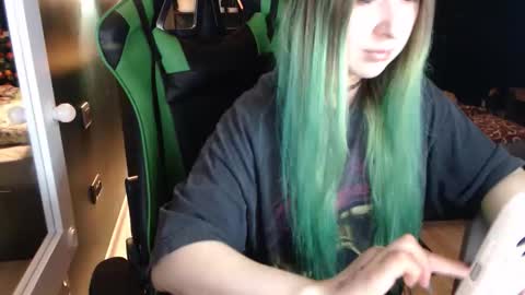 Snapshot of hentaishiing chatting on 10.15.25 Hentaishiing online show from 10.15.25