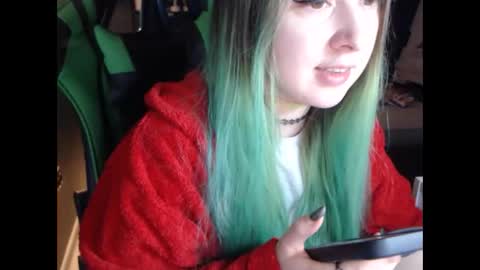 Snapshot of hentaishiing chatting on 10.21.25 Hentaishiing online show from 10.21.25