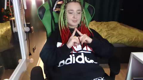 Snapshot of hentaishiing chatting on 03.17.26 Hentaishiing online show from 03.17.26