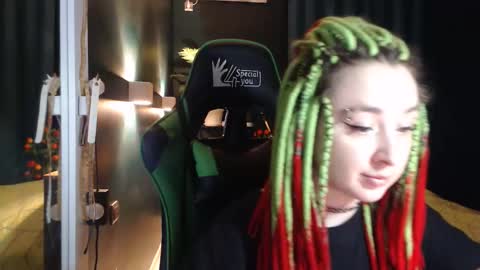 Snapshot of hentaishiing chatting on 03.18.26 Hentaishiing online show from 03.18.26