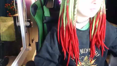 Snapshot of hentaishiing chatting on 03.25.26 Hentaishiing online show from 03.25.26