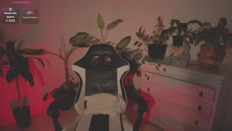 Snapshot of hera_069 chatting on 09.21.25 Hello I am Valentina independent Colombian model I love sensuality and pleasure welcome online show from 09.21.25