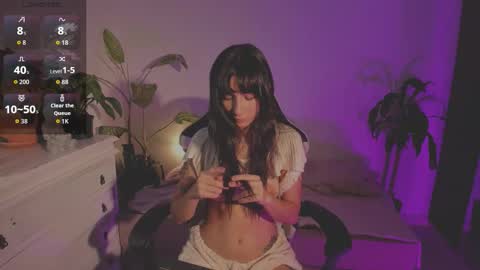 Snapshot of hera_069 chatting on 10.01.25 Hello I am Valentina independent Colombian model I love sensuality and pleasure welcome online show from 10.01.25