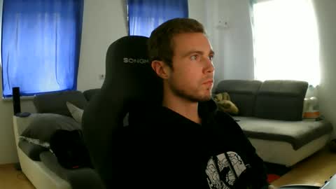 John Pearl online show from 02.07.26