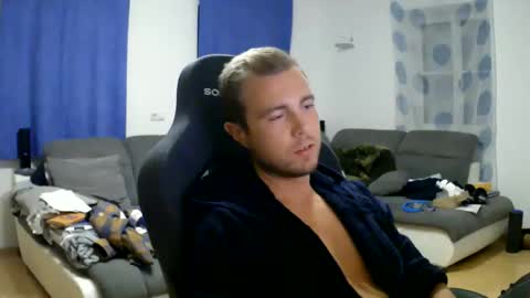 Snapshot of herbstenden chatting on 05.30.26 John Pearl online show from 05.30.26