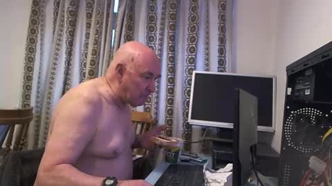 mature online show from 01.01.25