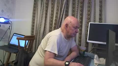mature online show from 01.03.25