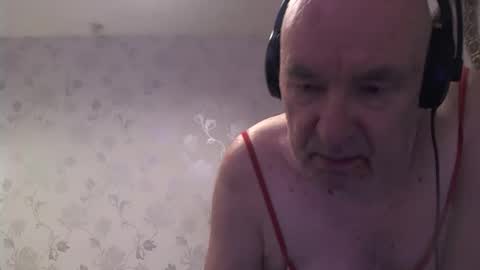 mature online show from 10.07.25