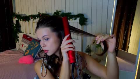 Snapshot of herminasouth chatting on 03.06.26 Nicole online show from 03.06.26