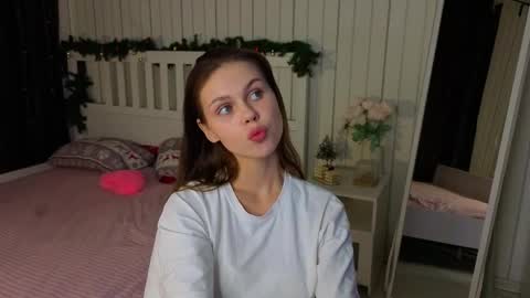 Snapshot of herminasouth chatting on 03.16.26 Nicole online show from 03.16.26