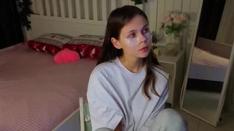 Snapshot of herminasouth chatting on 03.20.26 Nicole online show from 03.20.26