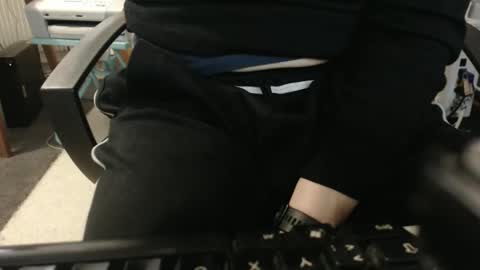 hero0111 online show from 12.11.24