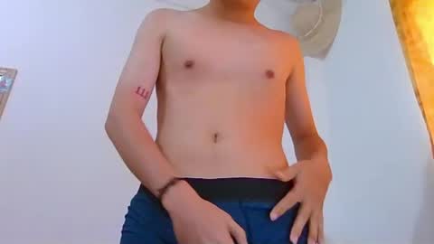 Snapshot of herrerabuitragroedwin chatting on 05.31.26 valentin 123 online show from 05.31.26