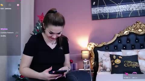 Hessy online show from 12.18.24