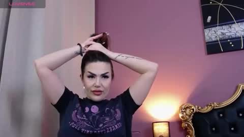 Hessy online show from 02.17.25