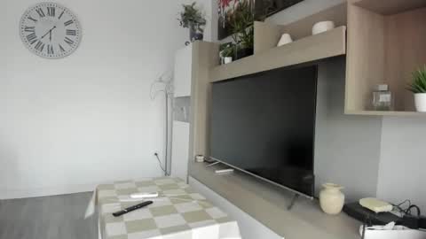 Snapshot of heterooli chatting on 02.15.25 heterooli online show from 02.15.25