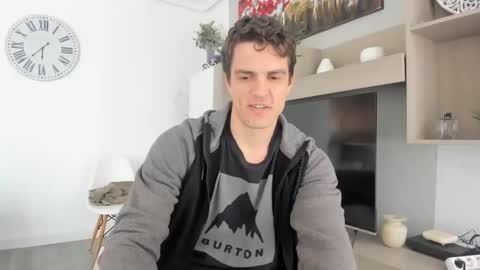 Snapshot of heterooli chatting on 02.19.25 heterooli online show from 02.19.25