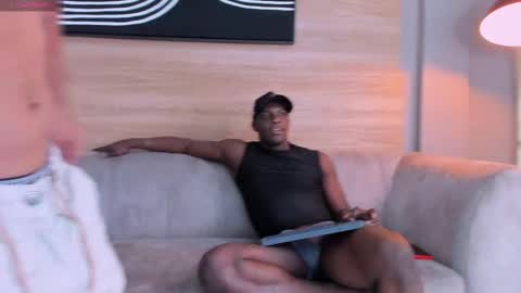 heteros men online show from 09.09.25