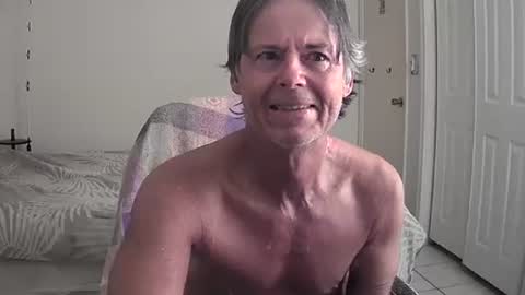 Snapshot of hewes1 chatting on 03.18.26 hewes1 online show from 03.18.26