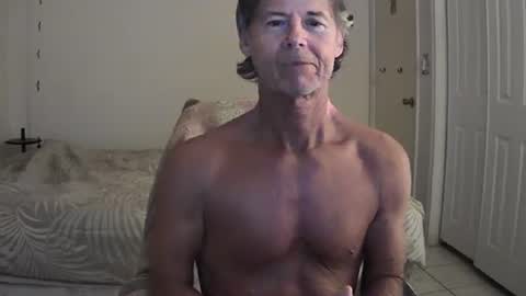 Snapshot of hewes1 chatting on 03.25.26 hewes1 online show from 03.25.26