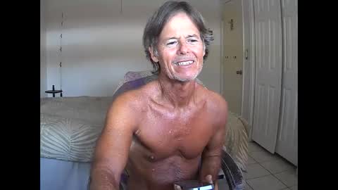 Snapshot of hewes1 chatting on 04.05.26 hewes1 online show from 04.05.26