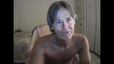 Snapshot of hewes1 chatting on 04.15.26 hewes1 online show from 04.15.26