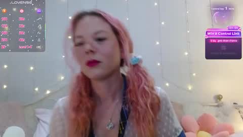 hexbunnie online show from 04.05.26