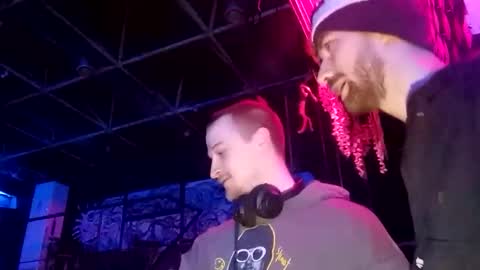 Arnold online show from 12.25.24