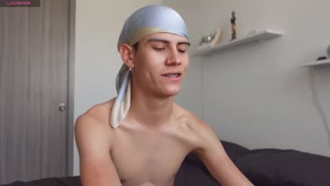 Snapshot of hey_cesard chatting on 02.06.25 hey_cesard online show from 02.06.25