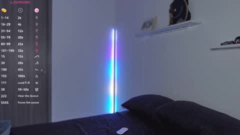 Snapshot of hey_cesard chatting on 02.10.25 hey_cesard online show from 02.10.25