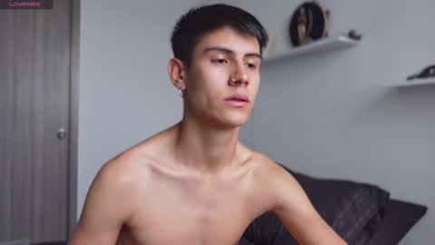 Snapshot of hey_cesard chatting on 02.17.25 hey_cesard online show from 02.17.25