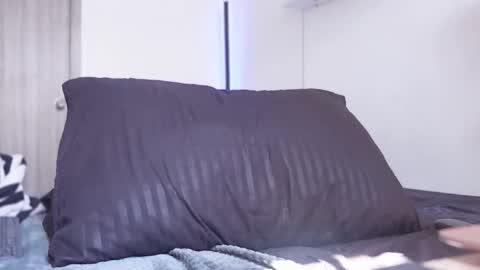 Snapshot of hey_cesard chatting on 02.24.25 hey_cesard online show from 02.24.25