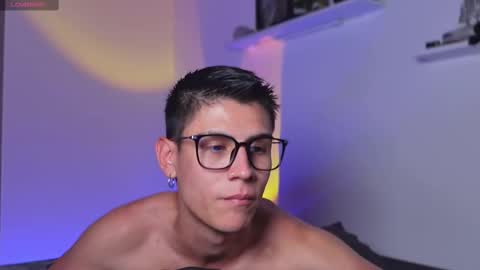 Snapshot of hey_cesard chatting on 03.11.25 hey_cesard online show from 03.11.25