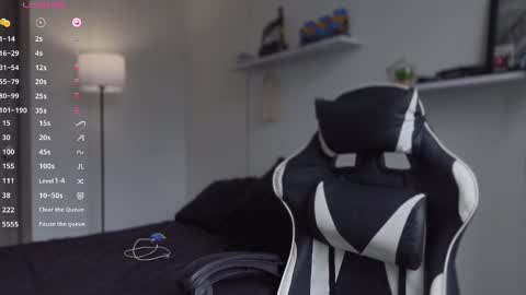 Snapshot of hey_cesard chatting on 09.12.25 hey_cesard online show from 09.12.25