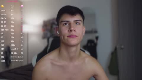 Snapshot of hey_cesard chatting on 09.27.25 hey_cesard online show from 09.27.25