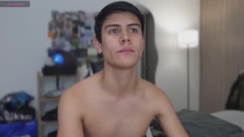 Snapshot of hey_cesard chatting on 12.03.25 hey_cesard online show from 12.03.25