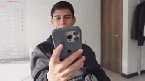 Snapshot of hey_cesard chatting on 03.03.26 hey_cesard online show from 03.03.26