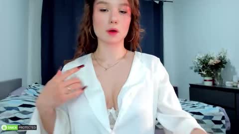 Bella 3 online show from 12.14.25